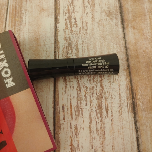 3 for $15 Buxom va va plump lipstick - Picture 2 of 4